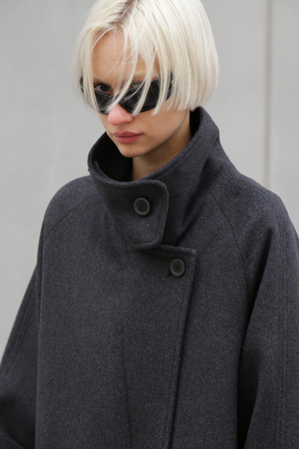 Coat with stand collar in graphite color