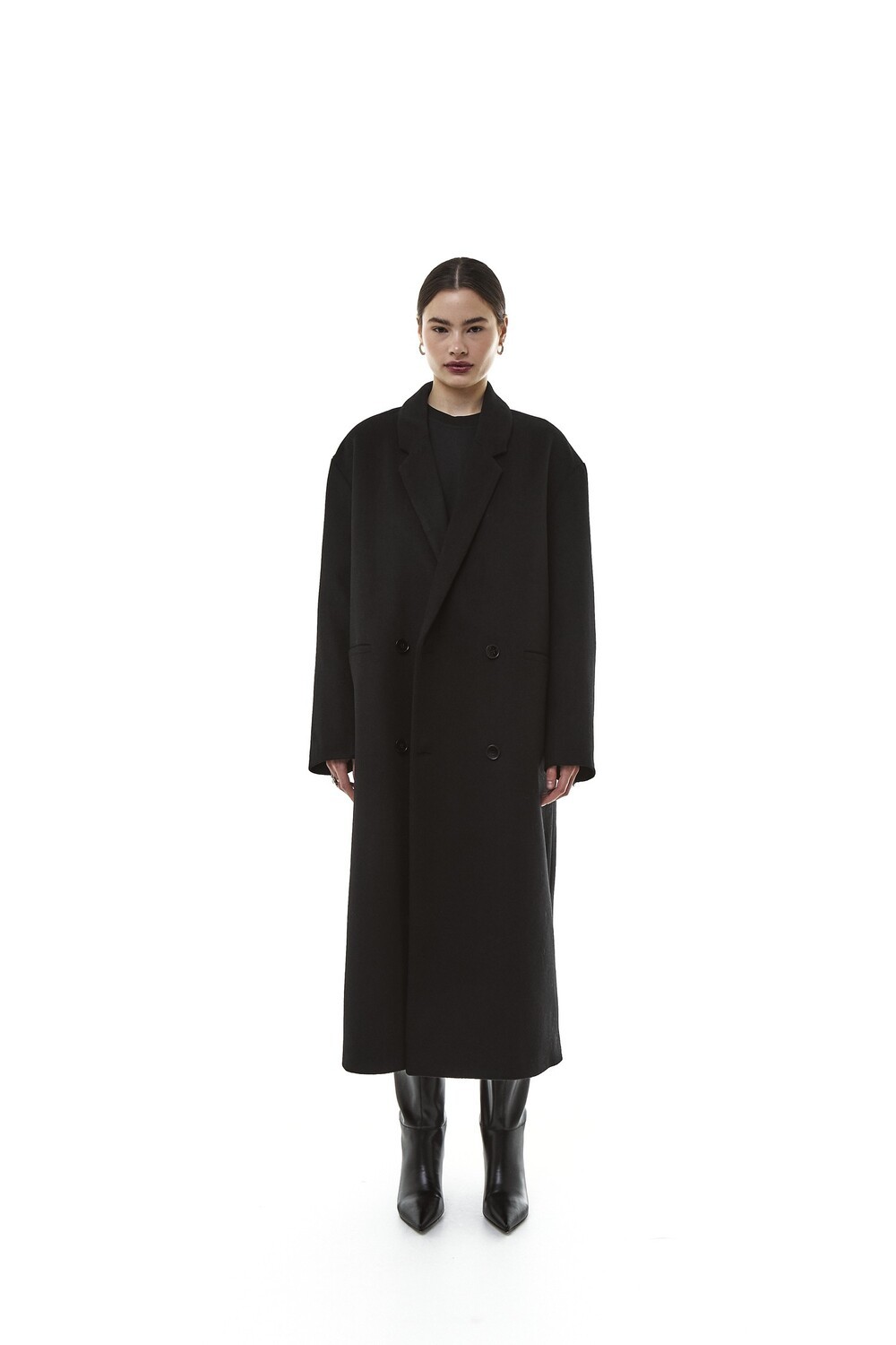 Black insulated coat with leaf
